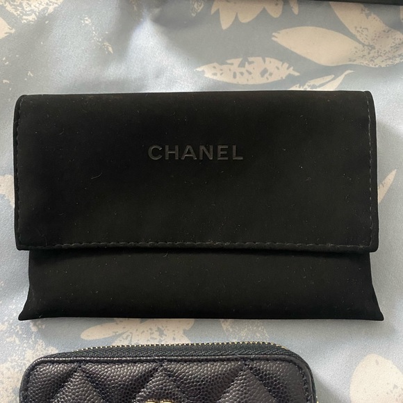 NEW Chanel Zipped Coin Purse - Picture 11 of 15